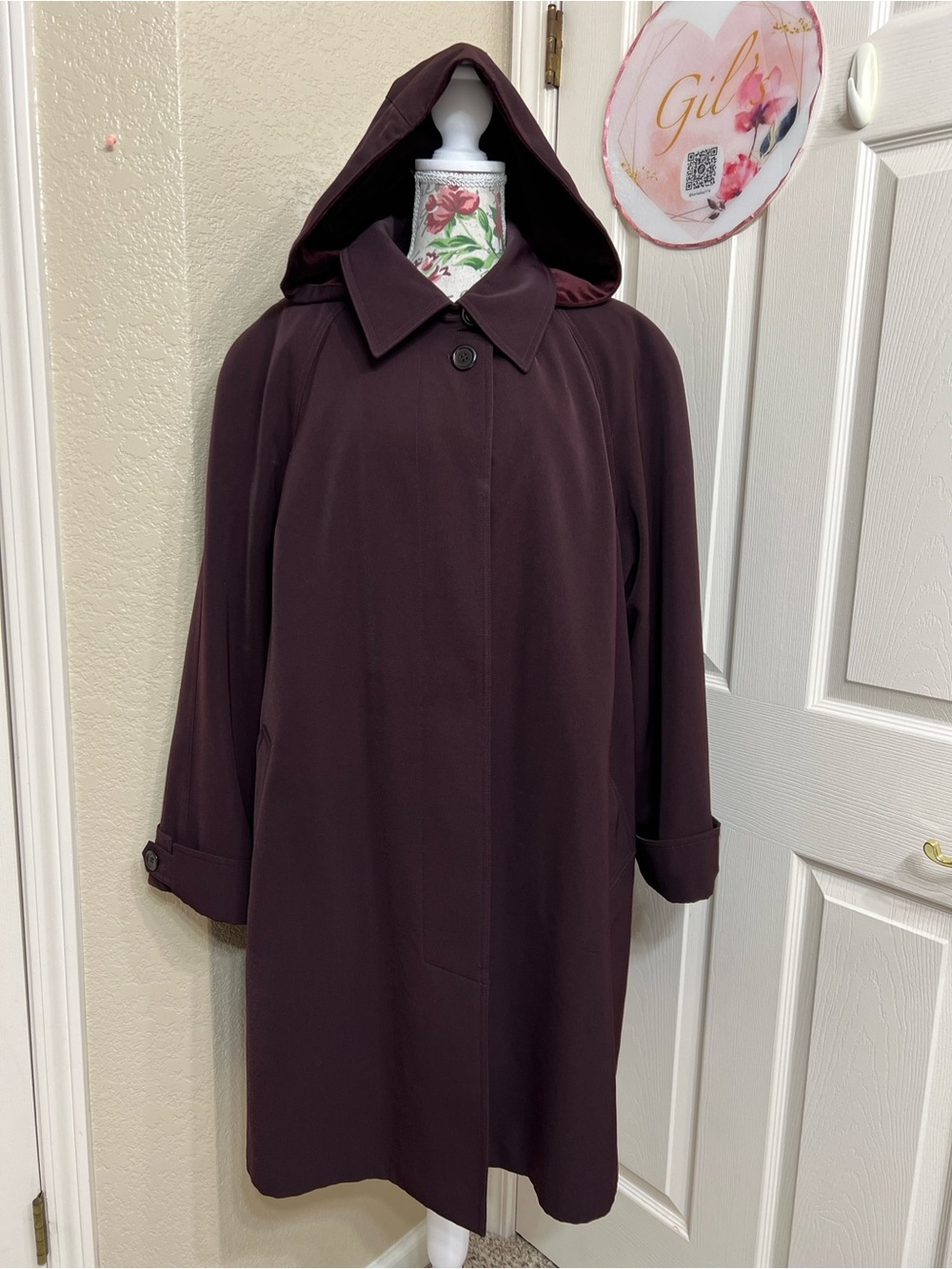 Jacqueline Ferrar Hooded Coat in Plum
